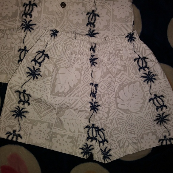 Matching Hawaiian Set - Picture 3 of 4